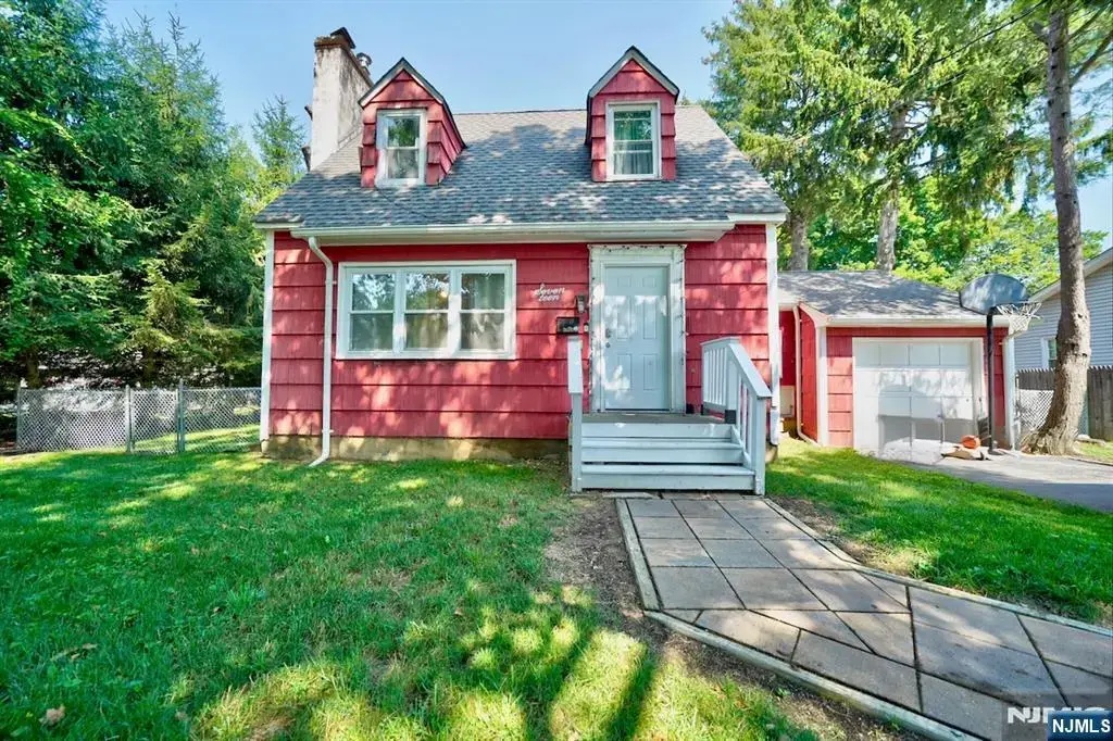17 Orchard Street, Pompton Lakes