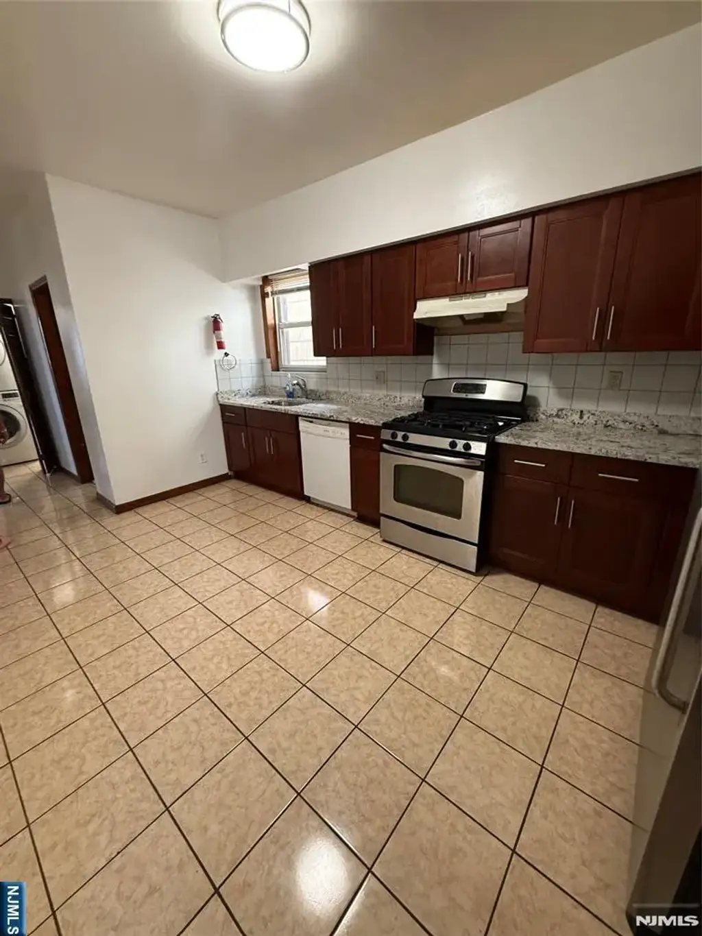 207 Manor 2, Harrison