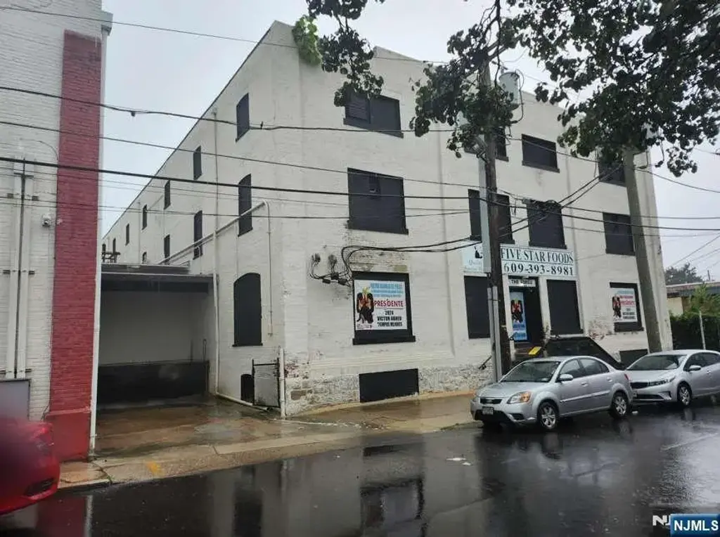 39-49 Tucker Street, Other Areas