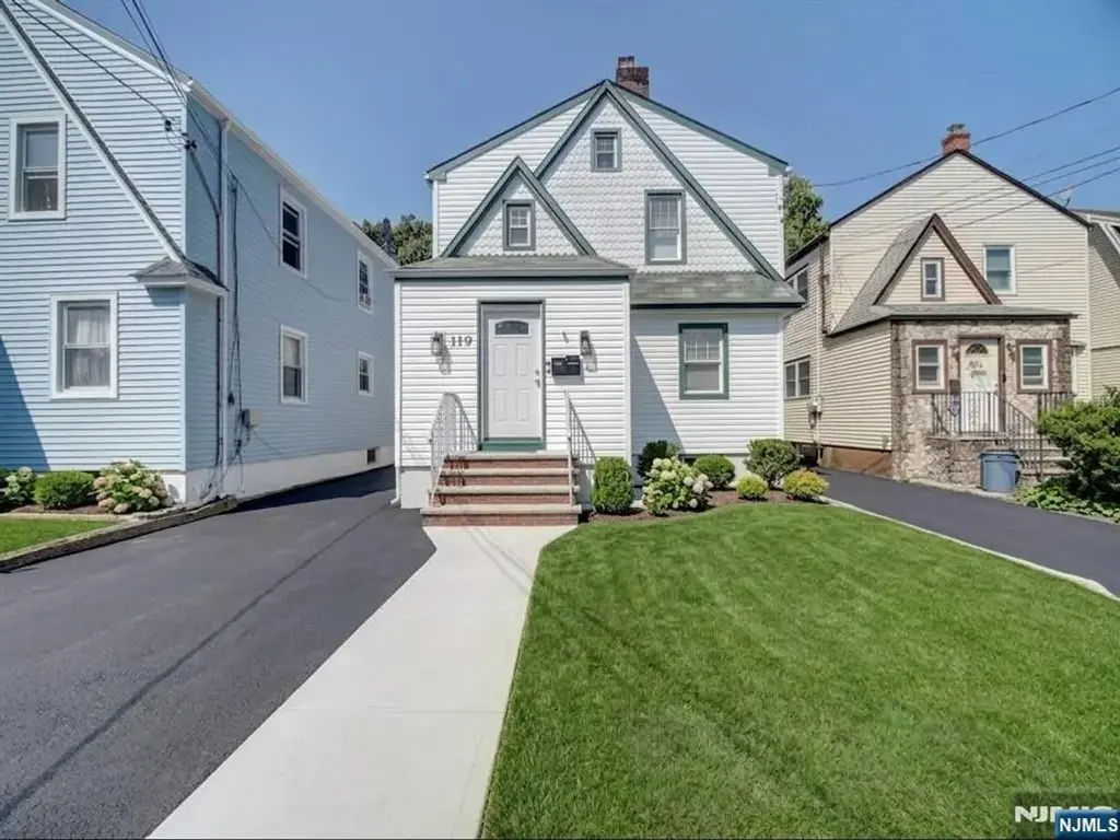 119 Garden Avenue, Belleville