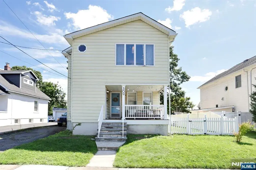309 Hawthorne Avenue, Hawthorne