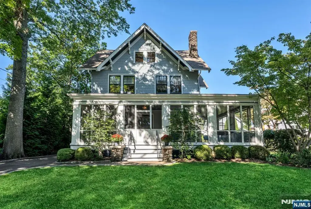 50 N Van Dien Avenue, Ridgewood