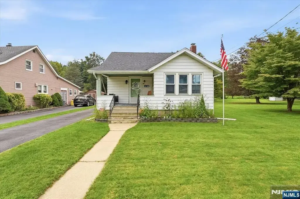 62 Ogden Avenue, Rockaway Boro