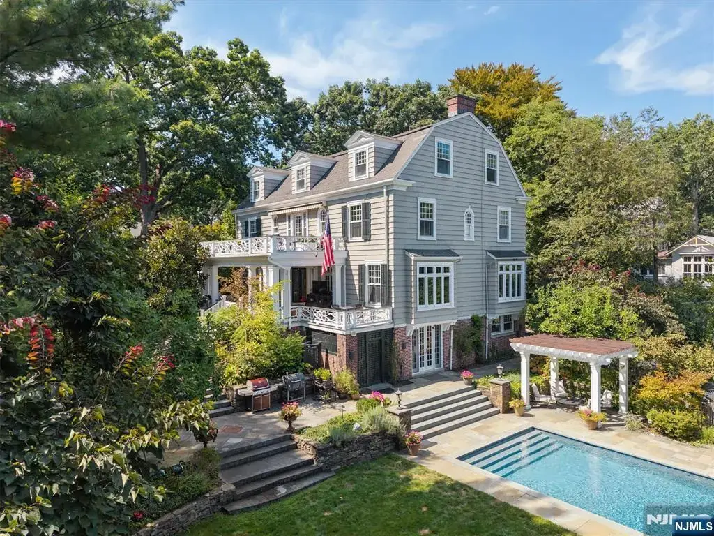 69 Forest Avenue, Glen Ridge