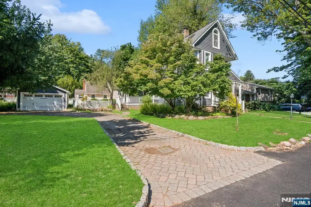 65 Van Horn Street, Demarest