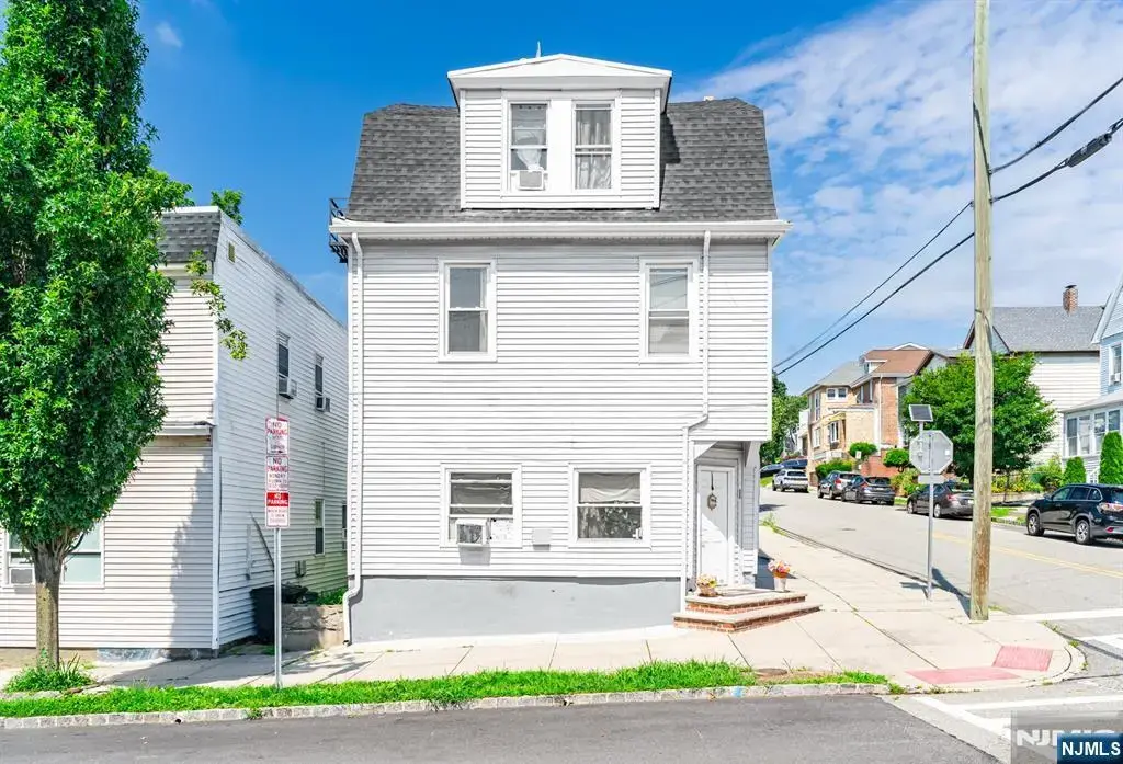 89 Franklin Avenue, West Orange