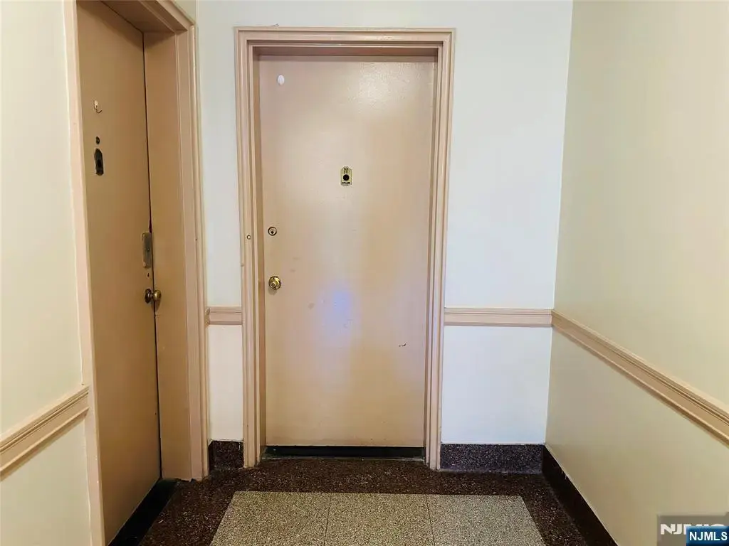 401 Park 1c, Fort Lee