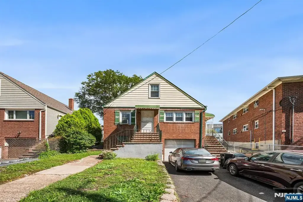 552 N Main Street, Lodi