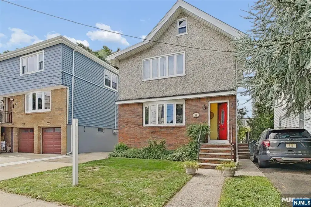 14 Pine Street, Kearny
