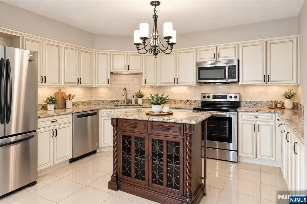 1328 Harmon Cove Tower, Secaucus