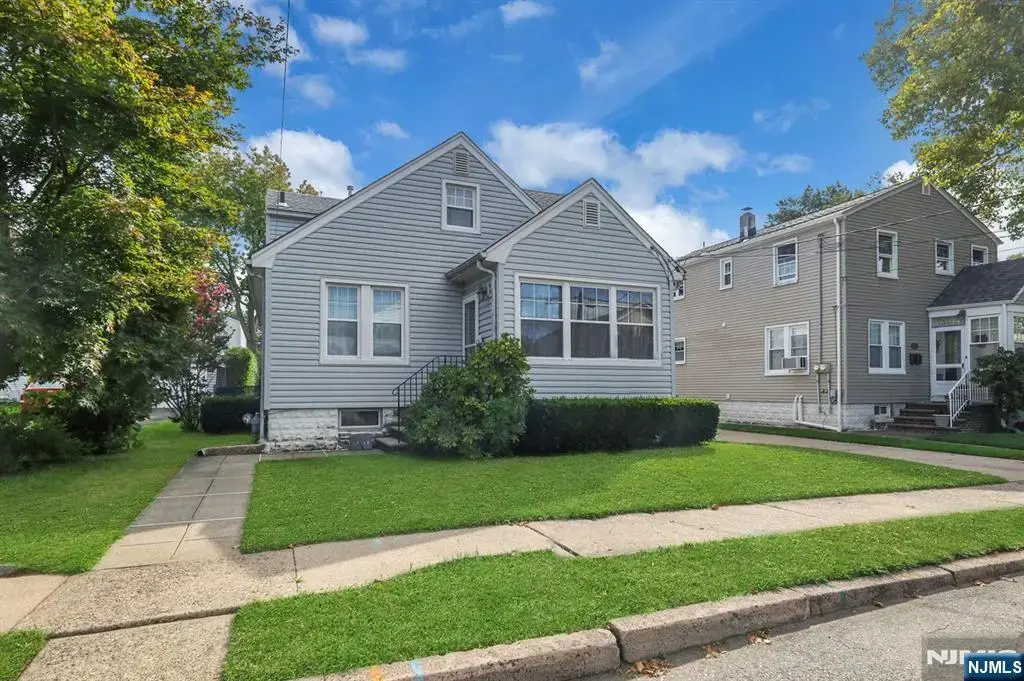 14-19 4th Street, Fair Lawn