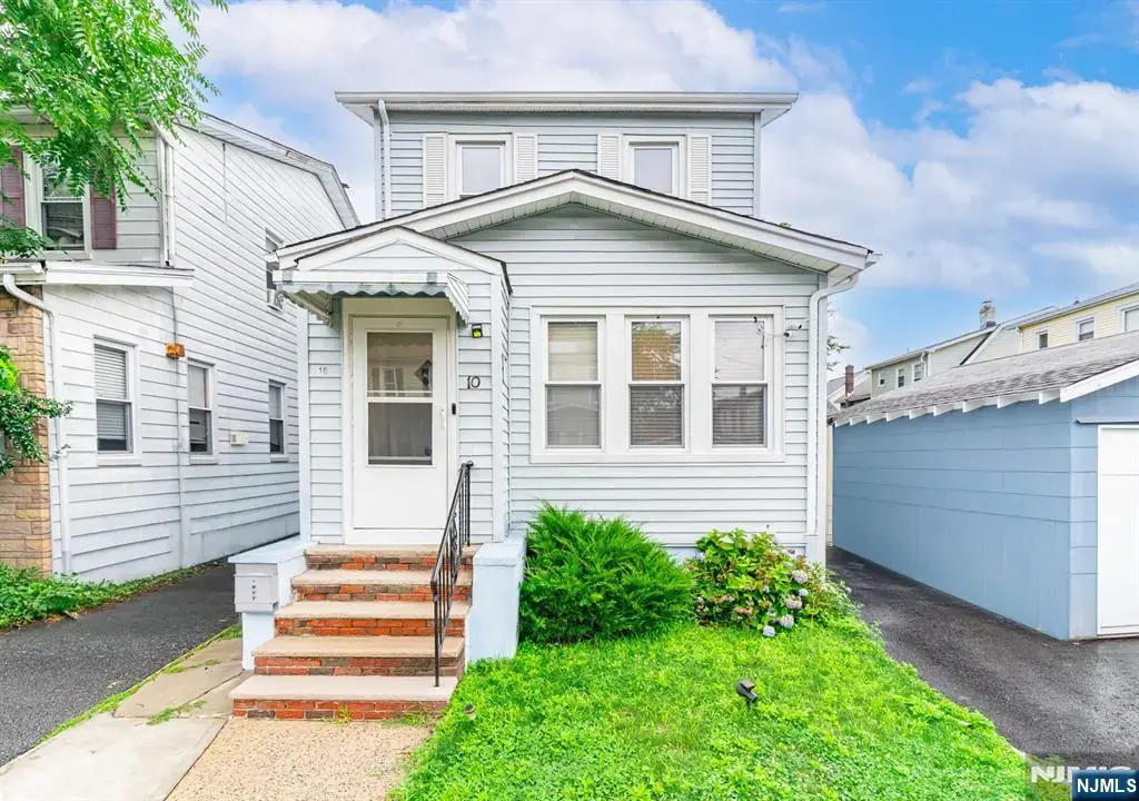 10 Lentz Place, Irvington