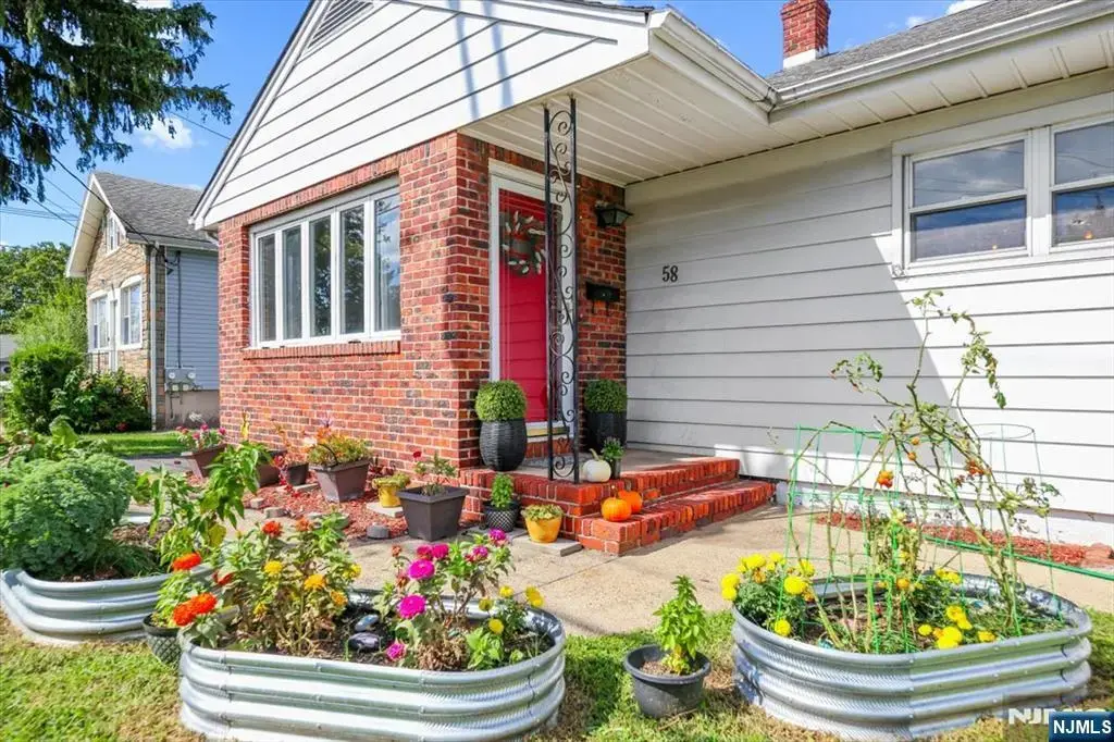 58 Grove Street, South Hackensack