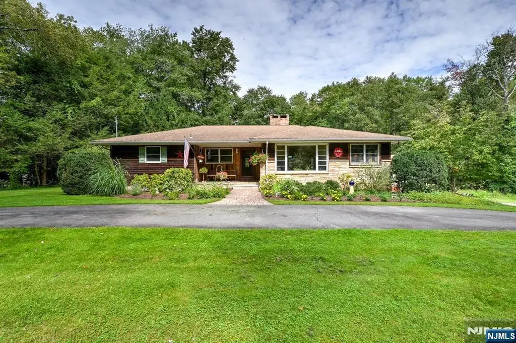 253 Kerrs Corner Road, Frelinghuysen