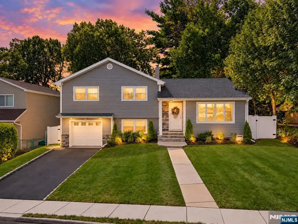 35 Bender Drive, Clifton