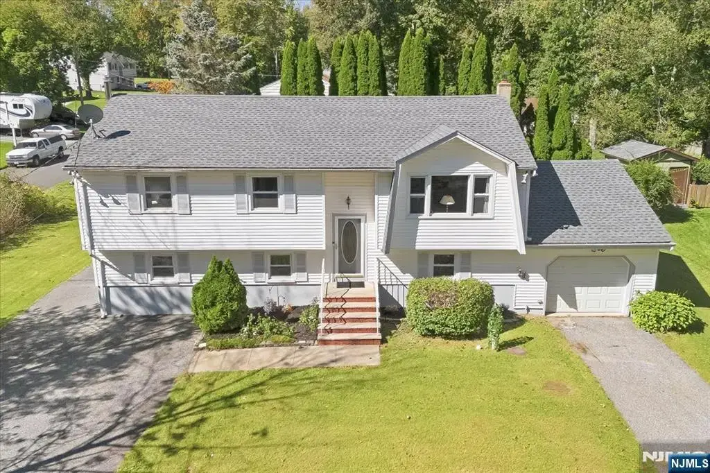 7 Paradise Trail, Vernon