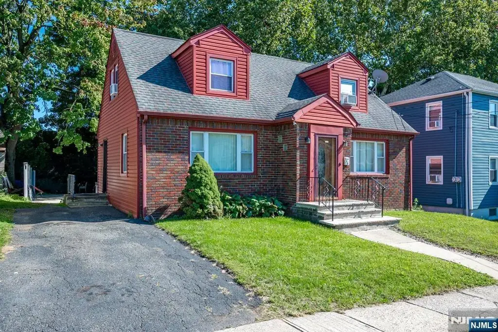 18 Union Place, Irvington