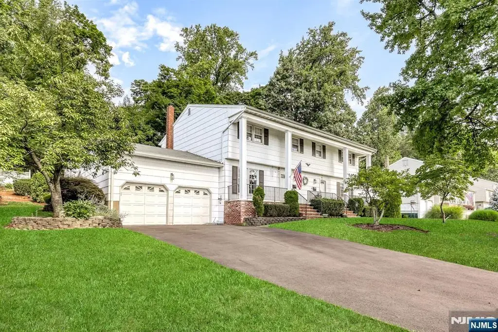 65 Forsythia, Paramus