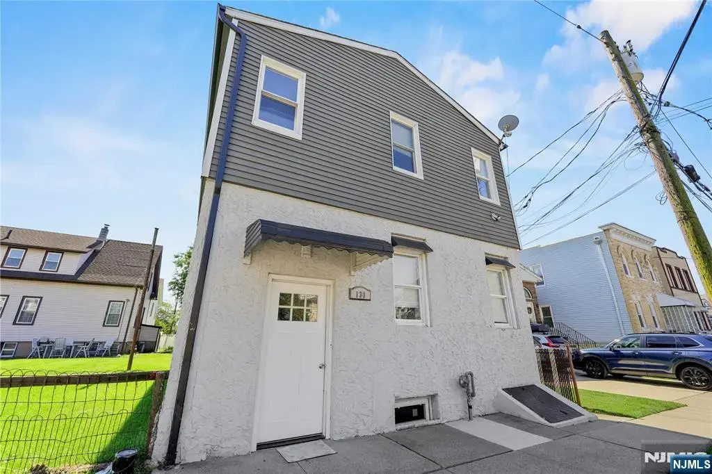 130 Garfield, Lodi