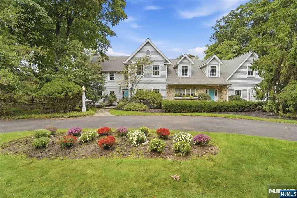 580 Brookside Avenue, Allendale