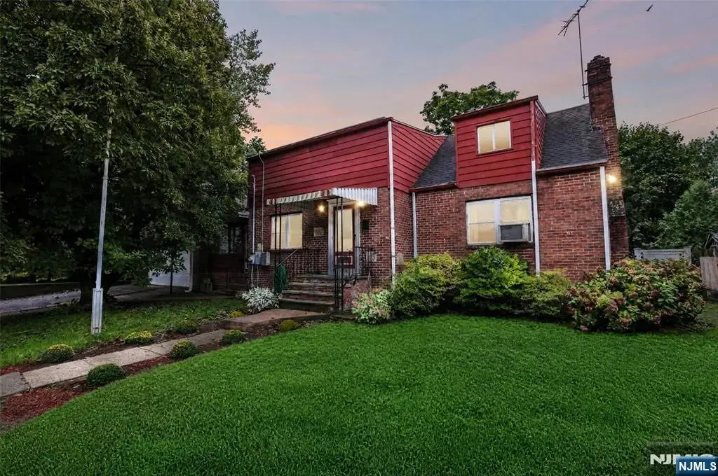 513 Chestnut Place, Teaneck