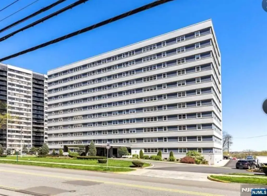 280 Prospect Avenue 5d, Hackensack