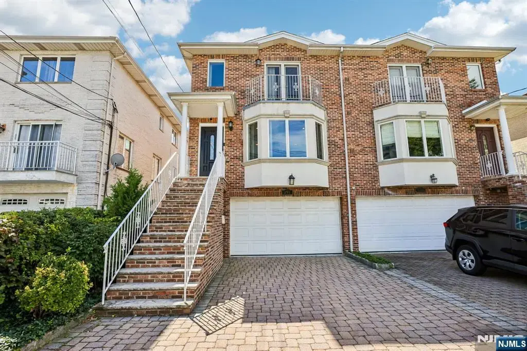 398 Lawton Avenue C0398, Cliffside Park
