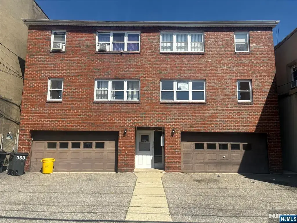 399 Walker B, Fairview