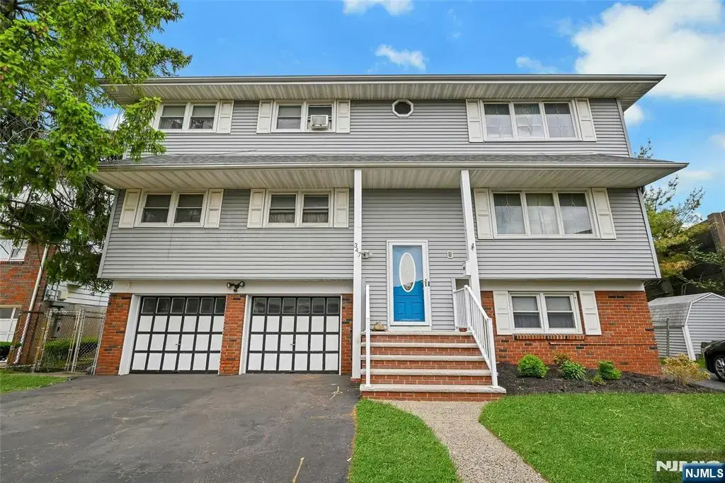 347 Chestnut Avenue, South Hackensack