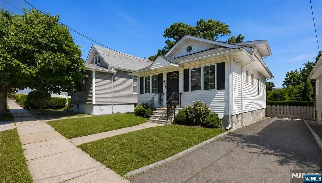 64 Conover Avenue, Nutley
