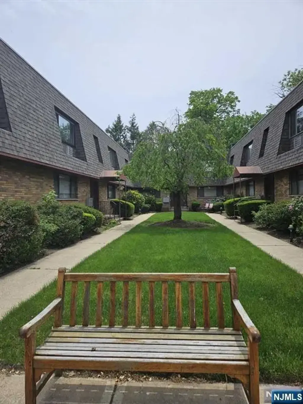 162 Diamond Bridge 11, Hawthorne