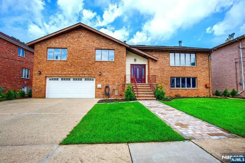 265 4th, Palisades Park