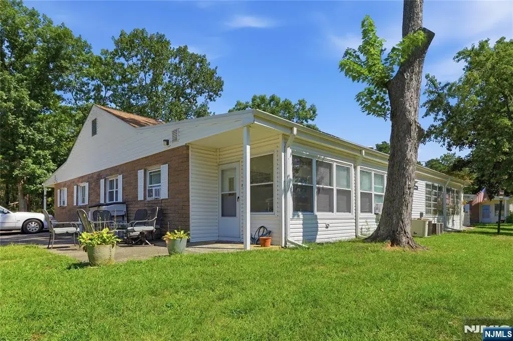 8b Cypress Street, Other Areas