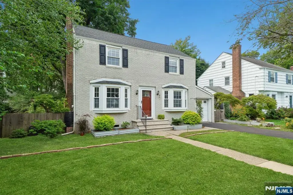 26 Brookdale Road, Bloomfield
