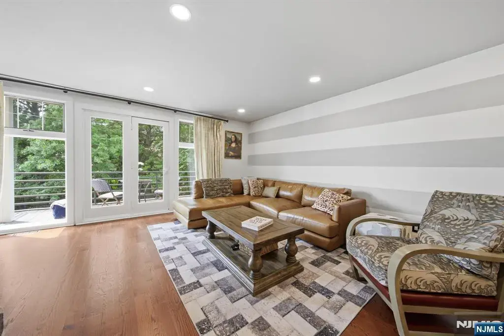 31 Grand Cove Way E31, Edgewater