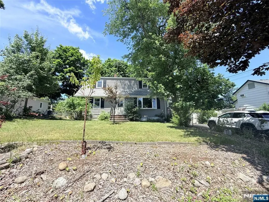 180 Orchard, Allendale