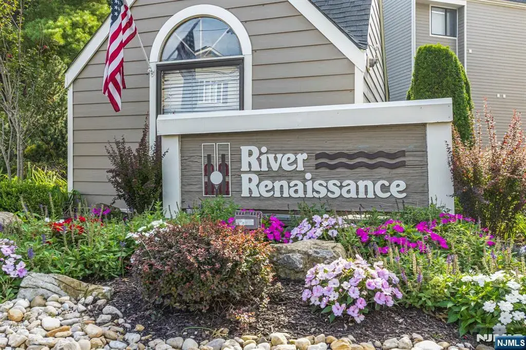 518 River Renaissance B18, East Rutherford