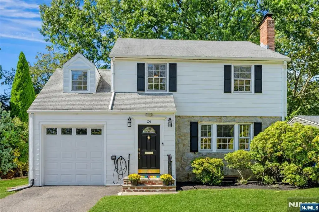 26 Whittier Terrace, Bloomfield