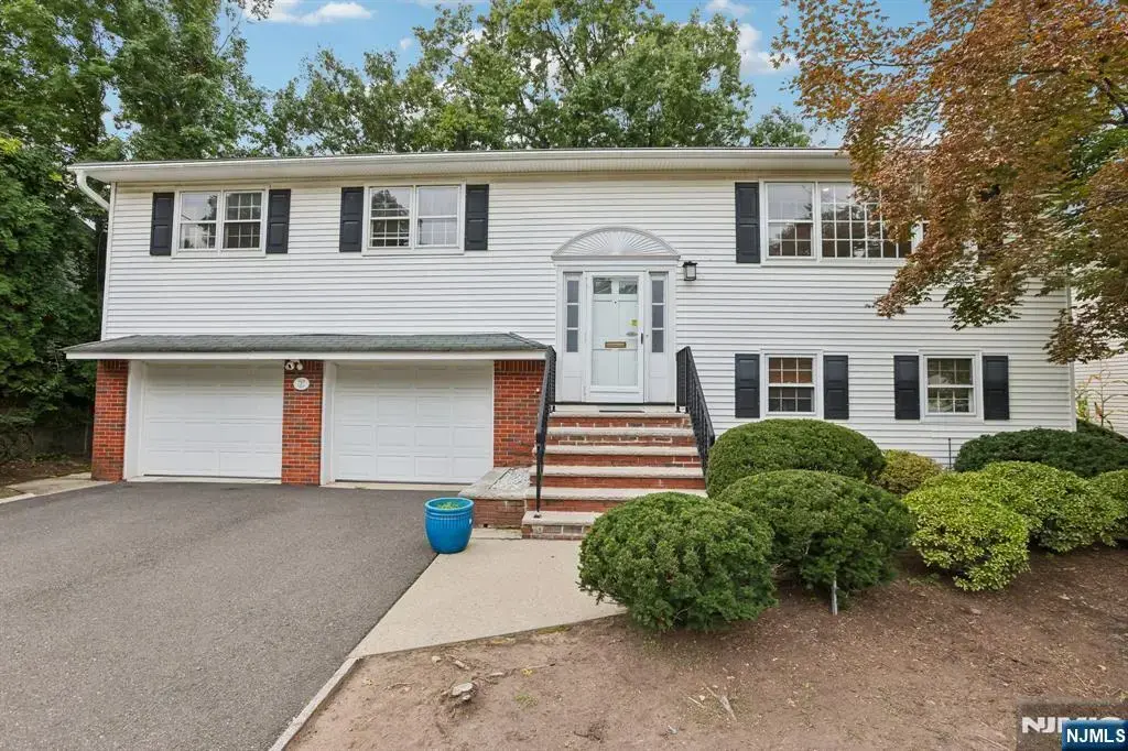 41-57 Rys Terrace, Fair Lawn