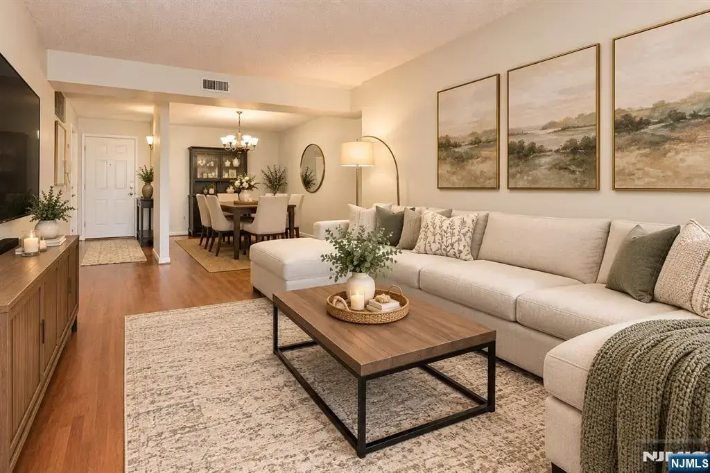 38 Moonachie 116, Hackensack