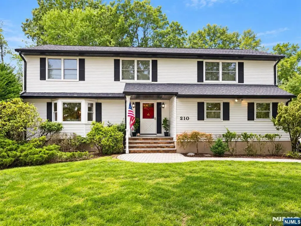 210 Blanche Avenue, Harrington Park
