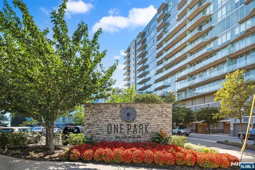 320 Adolphus 914, Cliffside Park