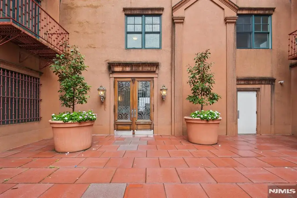 85 Broadway 3c, Jersey City