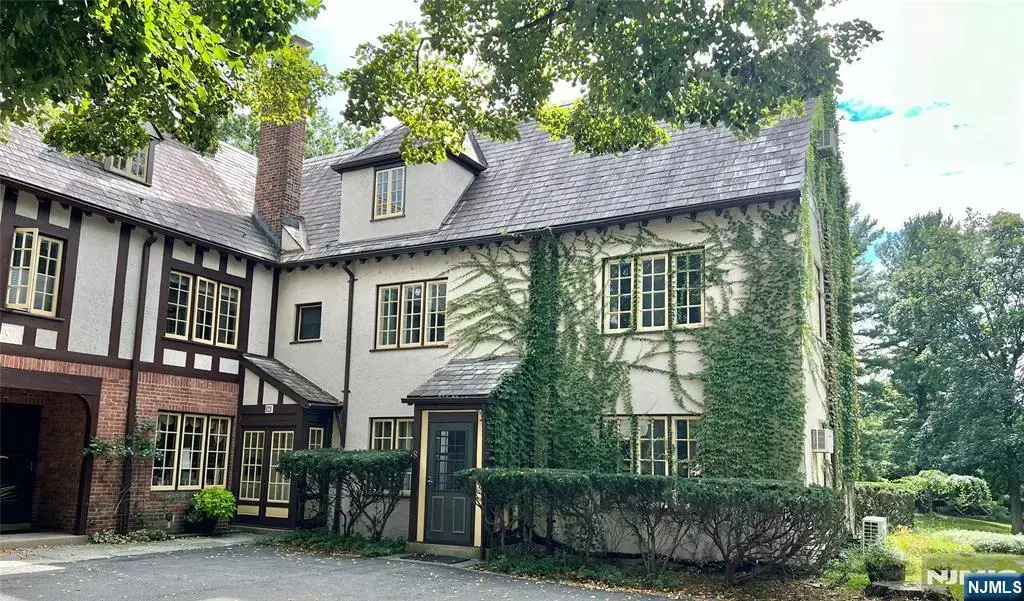 45 Dwight Place 8, Englewood