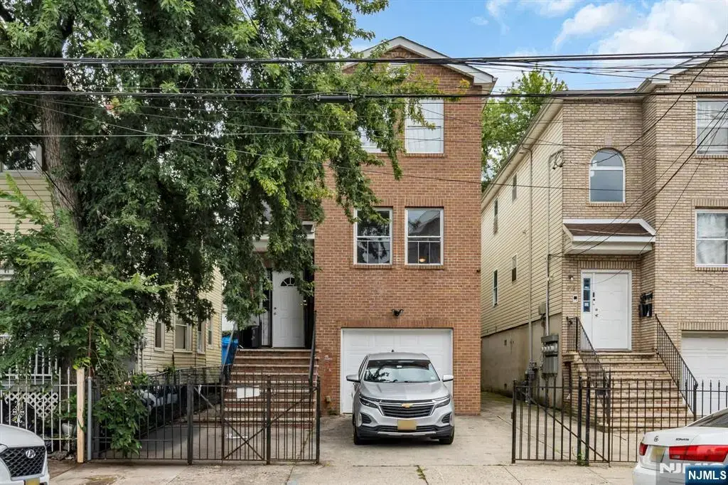 914 18th Street, Newark