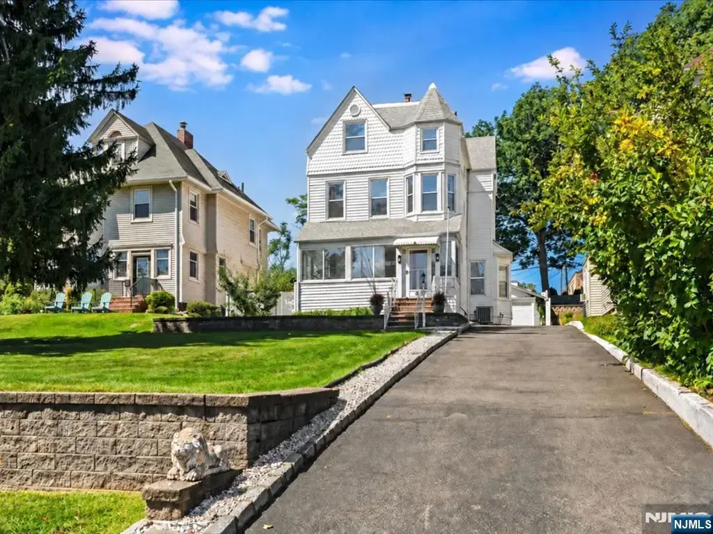 22 Forest Street, Montclair