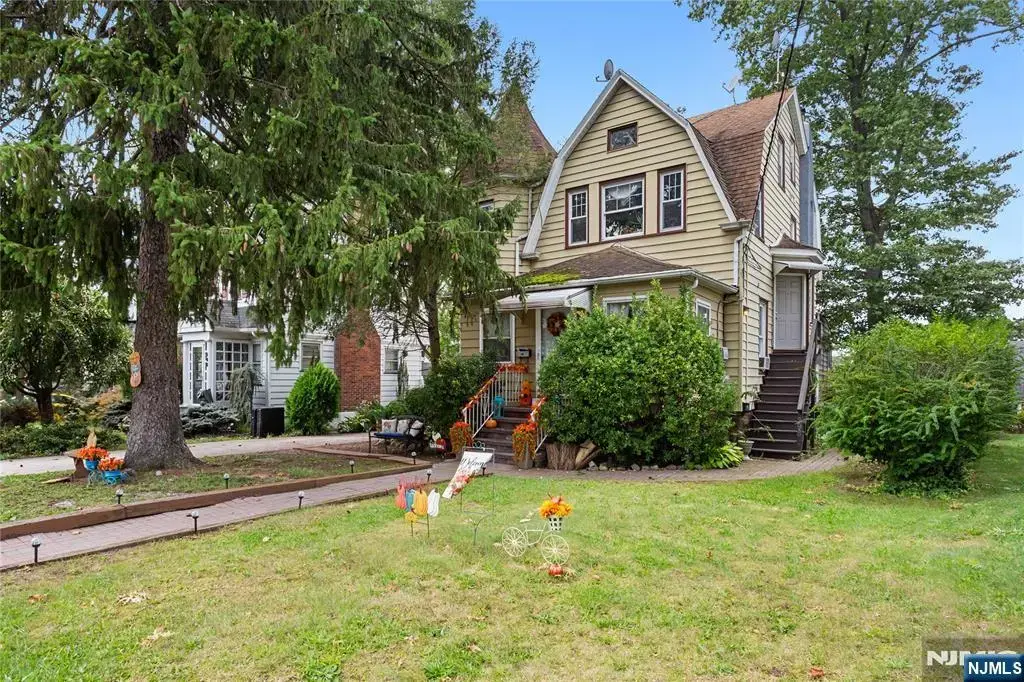 298 Carmita 2nd Floor, Rutherford