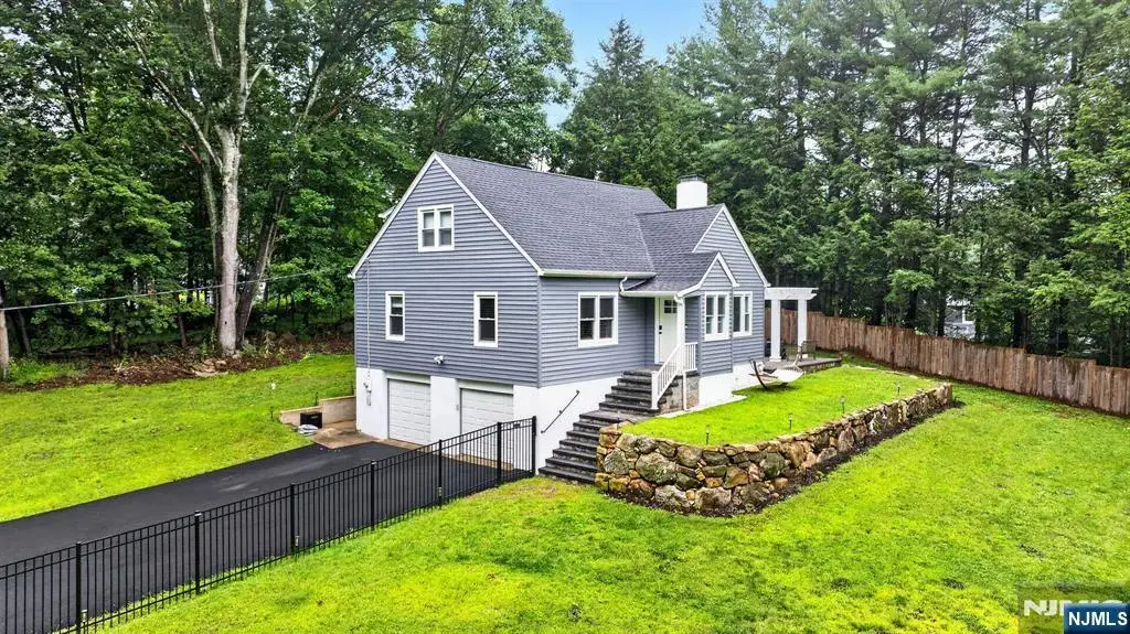 6 Estler Lane, Boonton Township