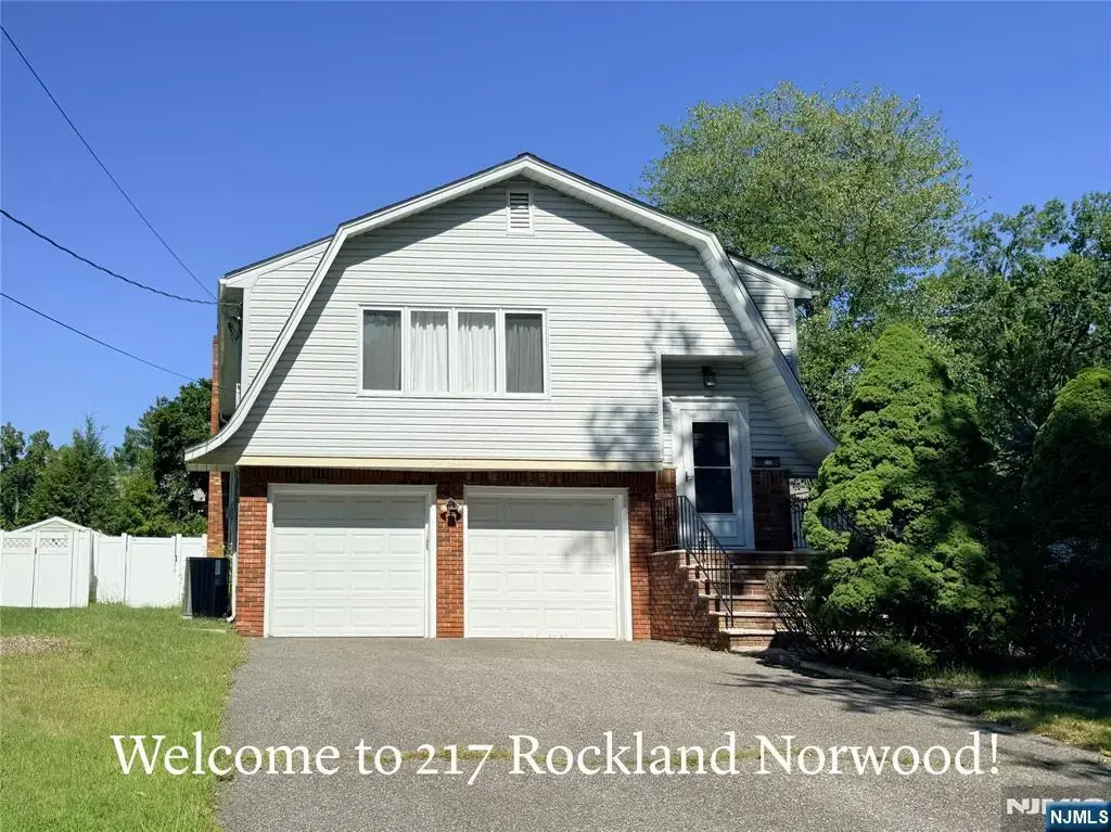 217 Rockland, Norwood
