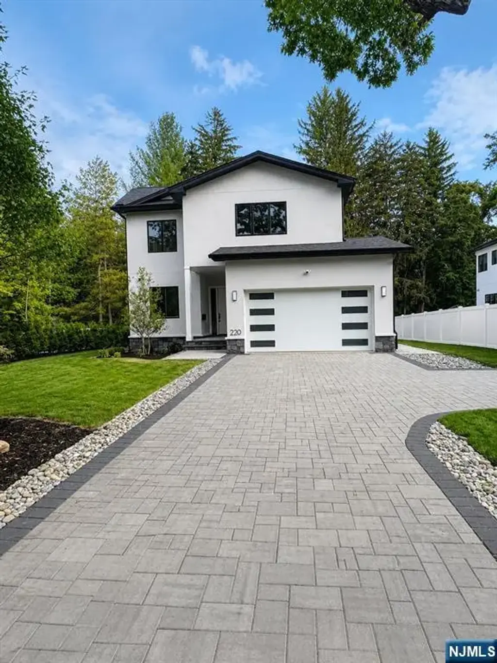 220 Riveredge, Tenafly